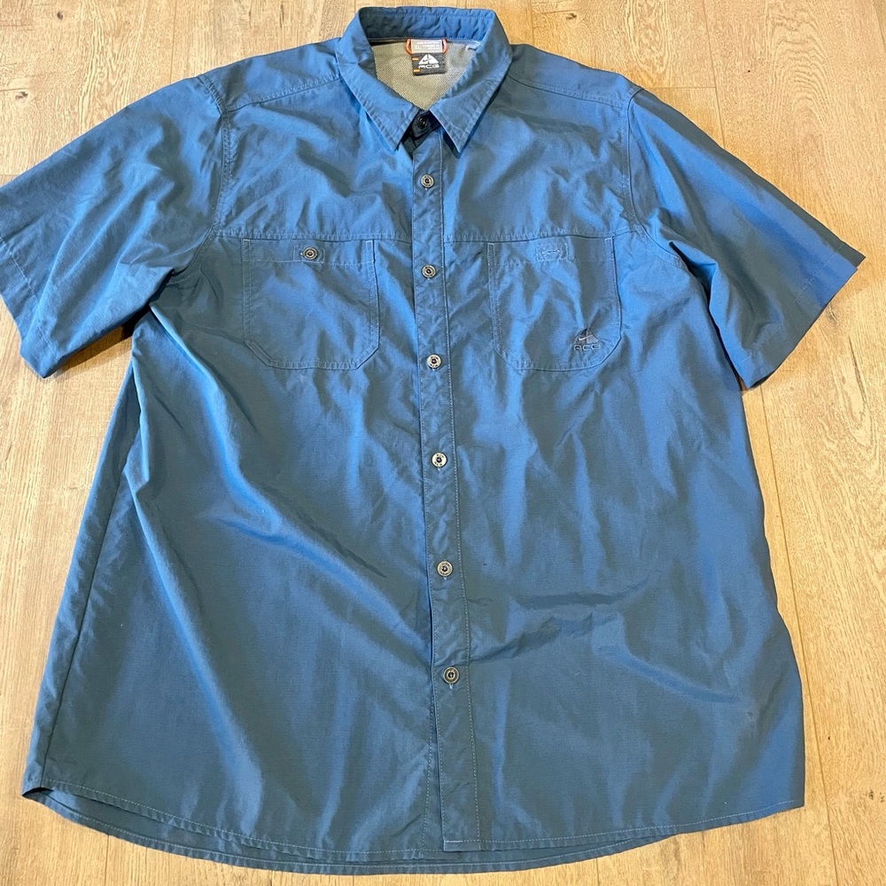 Nike ACG Short Sleeve Vented Button up Mens XL Outdoor Hiking Blue Adult